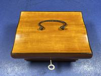 French 19th Century Satinwood Box (13 of 15) French 19th Century Satinwood Box (13 of 15)
