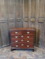 Small Georgian Mahogany Chest of Drawers (4 of 7) Small Georgian Mahogany Chest of Drawers (4 of 7)