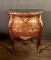 Small French Louis XVI Style Bombe Commode (5 of 12) Small French Louis XVI Style Bombe Commode (5 of 12)