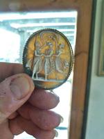 Fine Quality Antique Victorian "3 Graces" Shell Cameo Mounted in Yellow Metal. (3 of 4) Fine Quality Antique Victorian "3 Graces" Shell Cameo Mounted in Yellow Metal. (3 of 4)