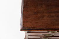 18th Century English Mahogany Chest of Drawers with Oversized Ogee Feet (4 of 6) 18th Century English Mahogany Chest of Drawers with Oversized Ogee Feet (4 of 6)