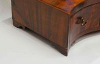 George III Mahogany Serpentine fronted, shield dressing table mirror (3 of 16) George III Mahogany Serpentine fronted, shield dressing table mirror (3 of 16)