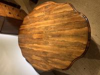 Victorian Rosewood Centre Table / Loo Table (7 of 11) Victorian Rosewood Centre Table / Loo Table (7 of 11)