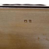 Adie Brothers Silver Cigar or Cigarette Box with a Hinged Crested Solid Lid (5 of 5) Adie Brothers Silver Cigar or Cigarette Box with a Hinged Crested Solid Lid (5 of 5)