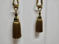 Large French Gold Silk Hand Made Tassels, Passementerie Curtain Tiebacks (3 of 5) Large French Gold Silk Hand Made Tassels, Passementerie Curtain Tiebacks (3 of 5)