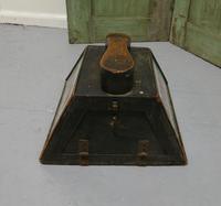 Kiwi Boot Polish Advertising Shoe Cleaning Box with Shoe Rest (6 of 6) Kiwi Boot Polish Advertising Shoe Cleaning Box with Shoe Rest (6 of 6)