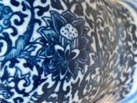 Beautiful Pair Small Chinese Qing Style Porcelain Peony Vases (10 of 33) Beautiful Pair Small Chinese Qing Style Porcelain Peony Vases (10 of 33)