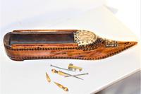 A finely carved 18th century fruitwood cribbage board /box in the shape of a shoe (4 of 7) A finely carved 18th century fruitwood cribbage board /box in the shape of a shoe (4 of 7)