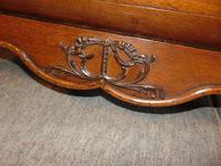 18th. Century Dutch Pale Oak Bombe Chest (5 of 8) 18th. Century Dutch Pale Oak Bombe Chest (5 of 8)