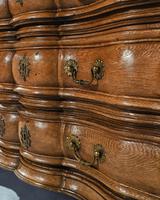 Rare Early 18th Century Franco-Flemish Oak Serpentine Fronted Commode (2 of 11) Rare Early 18th Century Franco-Flemish Oak Serpentine Fronted Commode (2 of 11)
