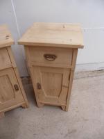 Small Pair of Antique Pine Victorian Bedside Cabinets to wax / paint (3 of 8) Small Pair of Antique Pine Victorian Bedside Cabinets to wax / paint (3 of 8)