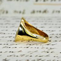 The Vintage 1987 Sunrise Diamond Signet Ring (5 of 7) The Vintage 1987 Sunrise Diamond Signet Ring (5 of 7)