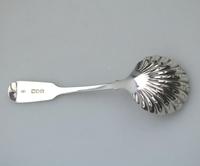 Solid Silver Engraved Sifter Ladle by Robert Stebbings c.1902 (3 of 5) Solid Silver Engraved Sifter Ladle by Robert Stebbings c.1902 (3 of 5)
