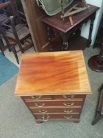 Antique Style Chest (4 of 6) Antique Style Chest (4 of 6)