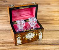 Burr Walnut Perfume Box 1870 (10 of 13) Burr Walnut Perfume Box 1870 (10 of 13)