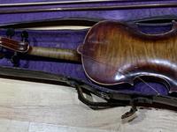 Violin & Case with Bow Victorian (9 of 12) Violin & Case with Bow Victorian (9 of 12)