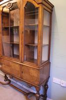 Quality Antique Walnut Display Cabinet (13 of 19) Quality Antique Walnut Display Cabinet (13 of 19)