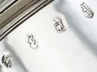 Britannia Standard Silver Quart Tankard - Antique Queen Anne 1704 (10 of 13) Britannia Standard Silver Quart Tankard - Antique Queen Anne 1704 (10 of 13)