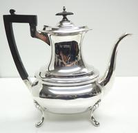 Impressive 5 Piece Silver Tea & Coffee Set Walker & Hall Sheffield 1917 (13 of 17) Impressive 5 Piece Silver Tea & Coffee Set Walker & Hall Sheffield 1917 (13 of 17)