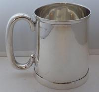Boxed 1937 1 Pint Tankard Hallmarked Solid Silver Christening Mug William Neale (4 of 9) Boxed 1937 1 Pint Tankard Hallmarked Solid Silver Christening Mug William Neale (4 of 9)