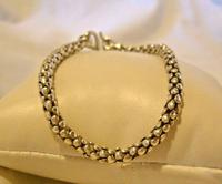Vintage Silver 925 Popcorn Bracelet 1970s Big Shepherds Hook Clasp 7 3/4" Length (4 of 11) Vintage Silver 925 Popcorn Bracelet 1970s Big Shepherds Hook Clasp 7 3/4" Length (4 of 11)