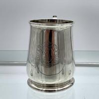Antique George II Sterling Silver Pint Mug London 1728 Edward Vincent (5 of 7) Antique George II Sterling Silver Pint Mug London 1728 Edward Vincent (5 of 7)