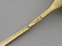 George III Silver Gilt Onslow Pattern Salt Spoon by Thomas Wallis, London c.1780 (9 of 9) George III Silver Gilt Onslow Pattern Salt Spoon by Thomas Wallis, London c.1780 (9 of 9)