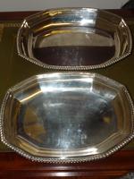 Silver Plated Entree Dish by Elkington c.1930 (2 of 2) Silver Plated Entree Dish by Elkington c.1930 (2 of 2)