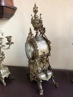 Antique French Gilded Bronze 8 Day Striking Garniture Set / Mantel Clock (8 of 9) Antique French Gilded Bronze 8 Day Striking Garniture Set / Mantel Clock (8 of 9)