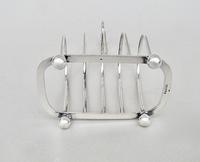 Good George V Silver Toast Rack by Deakin & Sons - Sheffield 1911 (4 of 5) Good George V Silver Toast Rack by Deakin & Sons - Sheffield 1911 (4 of 5)