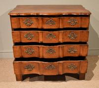 18th Century Dutch Chestnut Commode Chest of Drawers (5 of 7) 18th Century Dutch Chestnut Commode Chest of Drawers (5 of 7)