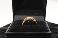 18ct Gold Diamond Ring, size N, weighing 2.6g (6 of 6) 18ct Gold Diamond Ring, size N, weighing 2.6g (6 of 6)
