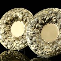 Magnificent Georgian Pair of Solid Silver Gilt Charger / Platter Dishes - George Burrows 1824 (2 of 27) Magnificent Georgian Pair of Solid Silver Gilt Charger / Platter Dishes - George Burrows 1824 (2 of 27)