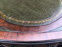 Mahogany Kneehole Writing Desk (5 of 9) Mahogany Kneehole Writing Desk (5 of 9)