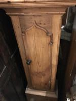 Cornish Pine 8 Day L. C clock owned by Footballer & Beverley Sisters (11 of 11) Cornish Pine 8 Day L. C clock owned by Footballer & Beverley Sisters (11 of 11)