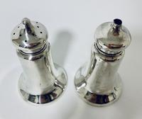 Pair of Antique Chester Silver Salt & Pepper Shakers (3 of 12) Pair of Antique Chester Silver Salt & Pepper Shakers (3 of 12)