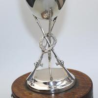Sporting Antiques : Large Novelty Silver Plate Shooting Trophy The Jones 1940-50 (2 of 8) Sporting Antiques : Large Novelty Silver Plate Shooting Trophy The Jones 1940-50 (2 of 8)