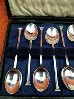 Sterling Silver Hallmarked Cased 12 Nail Head Tea Spoons 1924 Davies & Powers (12 of 12) Sterling Silver Hallmarked Cased 12 Nail Head Tea Spoons 1924 Davies & Powers (12 of 12)