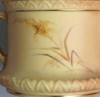 Grainger & Co Royal China Works Royal Worcester Loving Cup c.1901 (5 of 8) Grainger & Co Royal China Works Royal Worcester Loving Cup c.1901 (5 of 8)