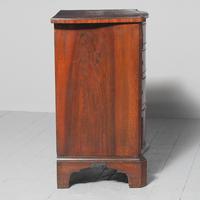 Georgian Style Figured Walnut Serpentine Chest of Drawers (9 of 10) Georgian Style Figured Walnut Serpentine Chest of Drawers (9 of 10)