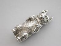 Victorian Novelty Silver Begging Dog Pepper by Thomas Johnson, London, 1878 (12 of 15) Victorian Novelty Silver Begging Dog Pepper by Thomas Johnson, London, 1878 (12 of 15)