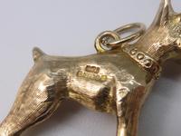 9ct Gold Dog Pendant (5 of 5) 9ct Gold Dog Pendant (5 of 5)