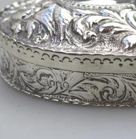 William Comyns - Good Solid Silver Novelty Heart Box c.1895 (11 of 11) William Comyns - Good Solid Silver Novelty Heart Box c.1895 (11 of 11)