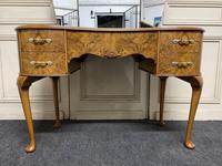 Queen Anne Burr Walnut Kidney Dressing Table (3 of 17) Queen Anne Burr Walnut Kidney Dressing Table (3 of 17)