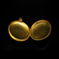 Antique Cross Double Sided Engraved Oval Rolled Gold Photo Locket Pendant (8 of 9) Antique Cross Double Sided Engraved Oval Rolled Gold Photo Locket Pendant (8 of 9)