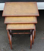 1960s Nest of 3 Mahogany Tables with Brown Leather Tops (5 of 6) 1960s Nest of 3 Mahogany Tables with Brown Leather Tops (5 of 6)
