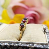 Vintage 18ct Gold Four Garnet Crystal Ring (7 of 9) Vintage 18ct Gold Four Garnet Crystal Ring (7 of 9)