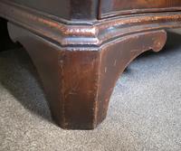 An 18th Century Style Figured Walnut Serpentine Chest of Drawers (12 of 12) An 18th Century Style Figured Walnut Serpentine Chest of Drawers (12 of 12)