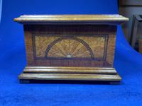 19th century French Walnut Inlaid Jewellery Box. (13 of 16) 19th century French Walnut Inlaid Jewellery Box. (13 of 16)