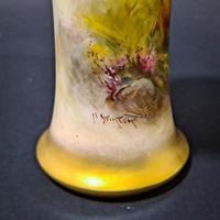 Royal Worcester Vase (4 of 6) Royal Worcester Vase (4 of 6)